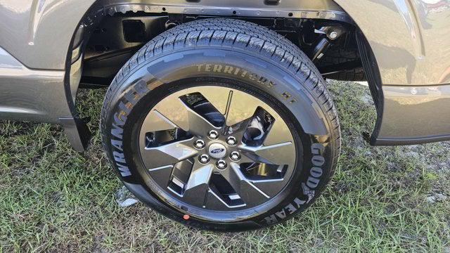 new 2025 Ford F-150 car, priced at $40,696