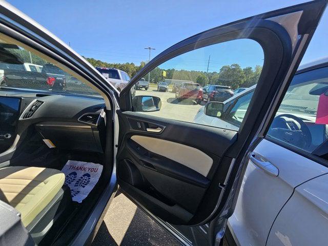 new 2024 Ford Edge car, priced at $40,220