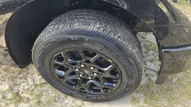 new 2025 Ford F-150 car, priced at $40,600