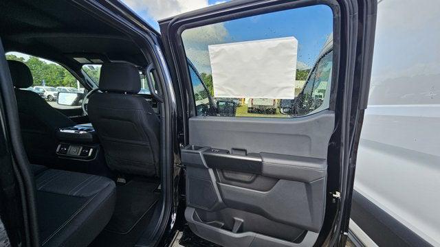 new 2025 Ford F-150 car, priced at $40,600