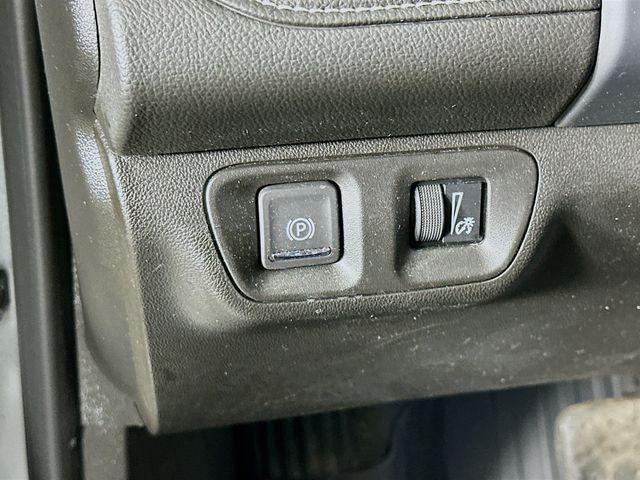 used 2023 GMC Acadia car, priced at $26,992