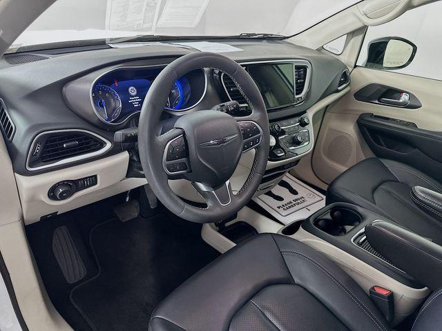 used 2024 Chrysler Pacifica car, priced at $28,000