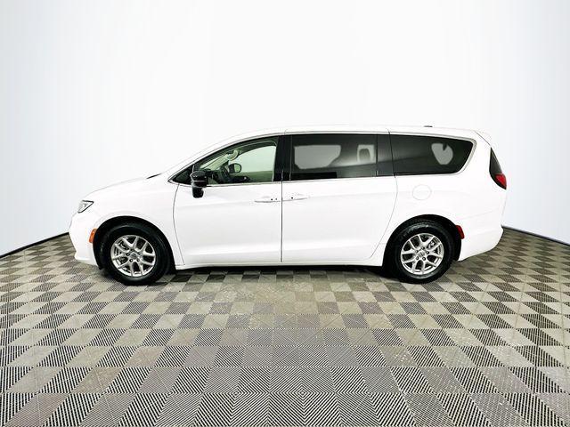 used 2024 Chrysler Pacifica car, priced at $28,000
