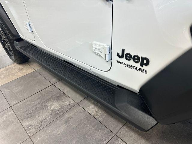 used 2022 Jeep Wrangler Unlimited car, priced at $33,948