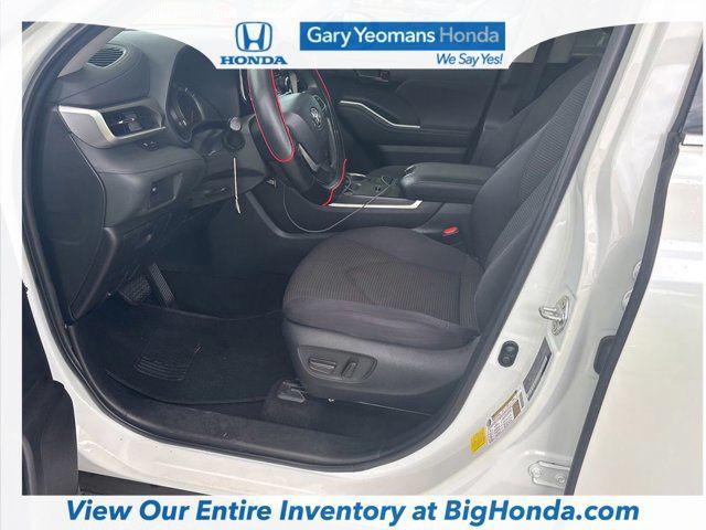 used 2022 Toyota Highlander car, priced at $27,954