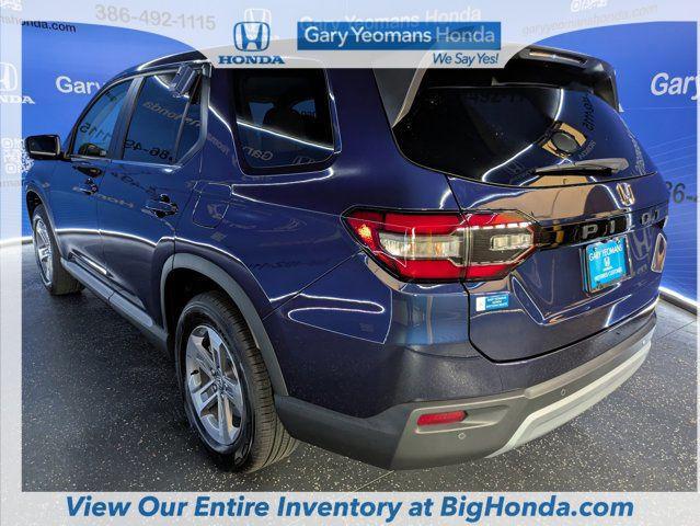 new 2025 Honda Pilot car, priced at $45,725