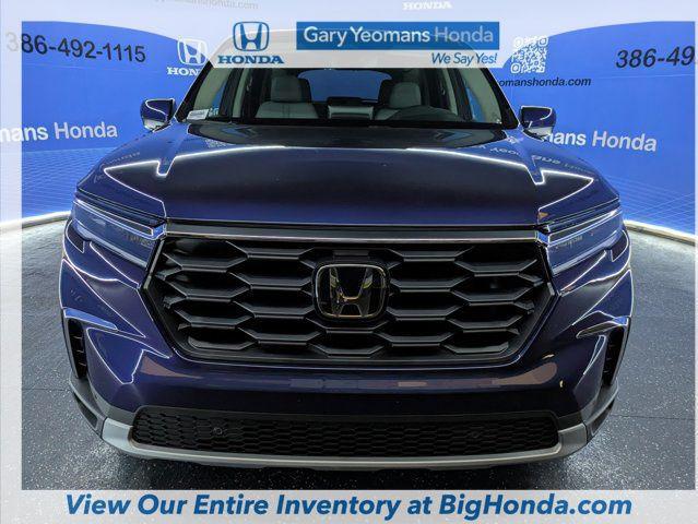 new 2025 Honda Pilot car, priced at $45,725
