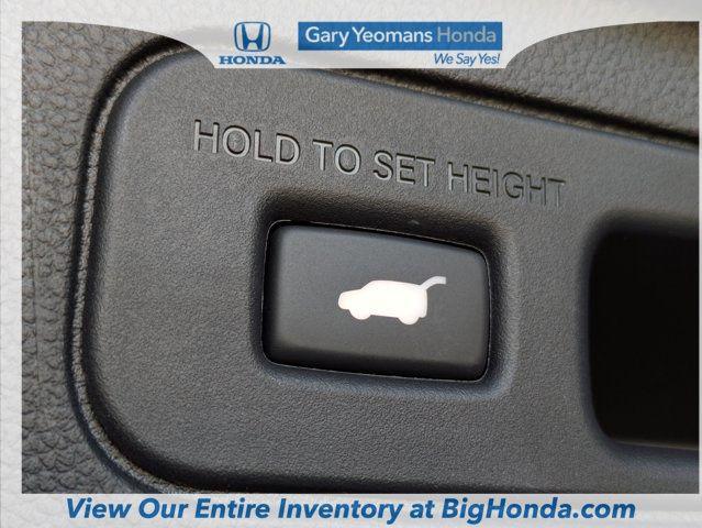 new 2025 Honda Pilot car, priced at $55,015