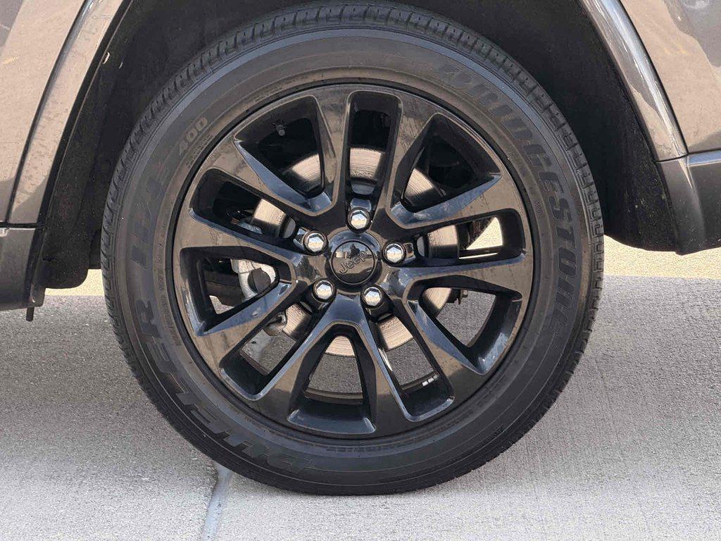 used 2021 Jeep Grand Cherokee car, priced at $23,777