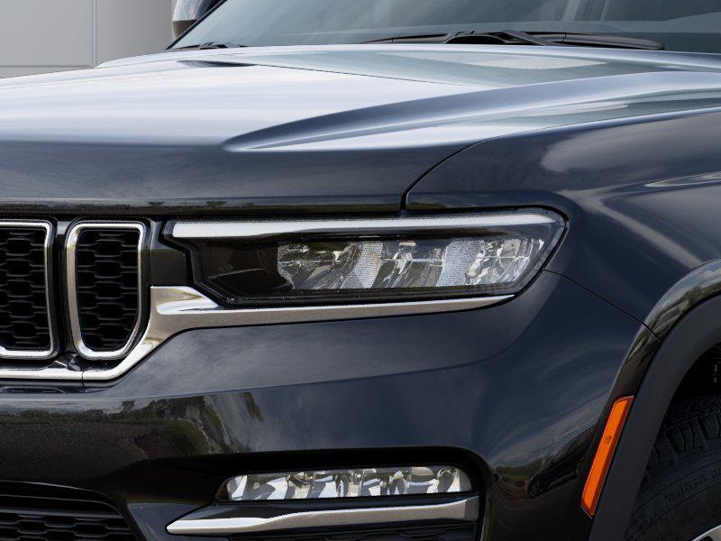 new 2025 Jeep Grand Cherokee car, priced at $50,010