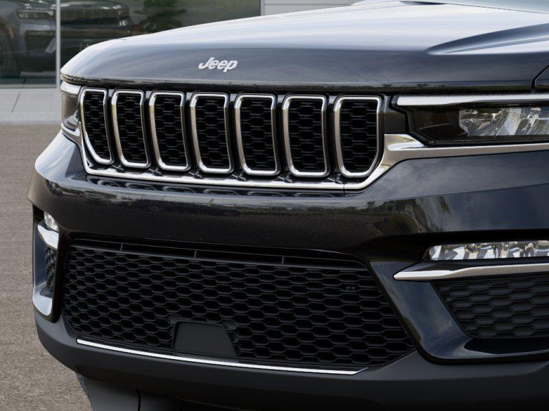 new 2025 Jeep Grand Cherokee car, priced at $50,010