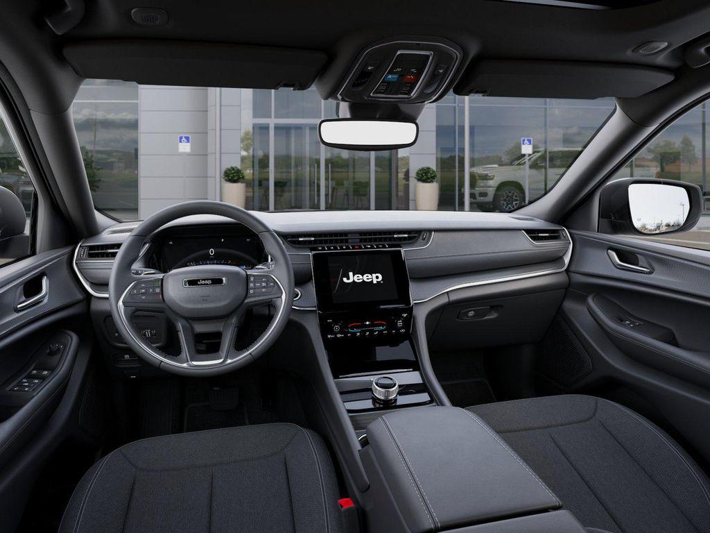 new 2025 Jeep Grand Cherokee L car, priced at $39,050