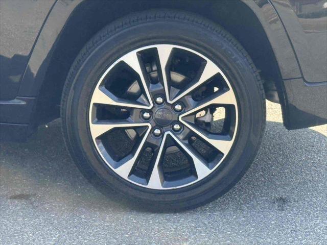 used 2023 Jeep Grand Cherokee car, priced at $37,888