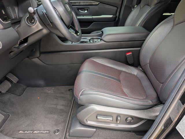 used 2025 Honda Pilot car, priced at $46,883