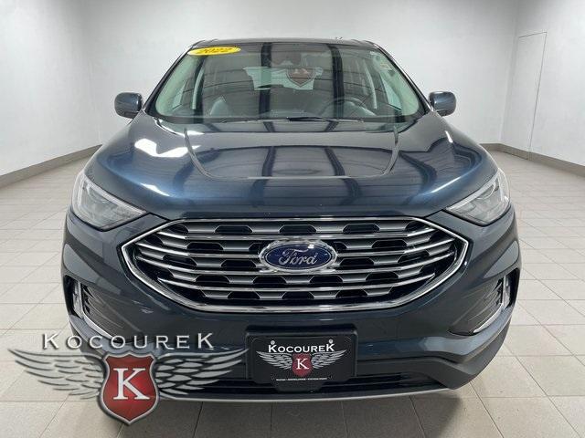 2022 Blue Metallic Ford Edge