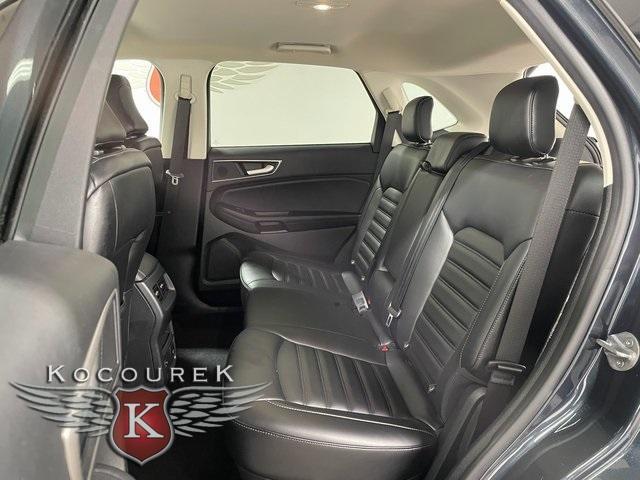 2022 Blue Metallic Ford Edge