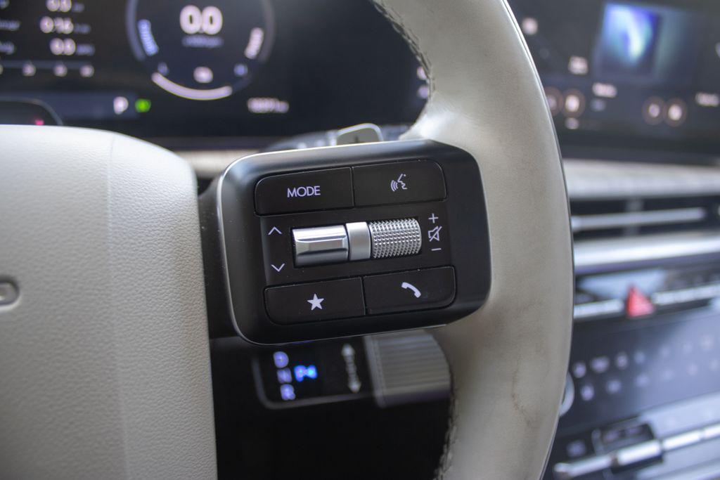 used 2024 Hyundai SANTA FE HEV car, priced at $43,900