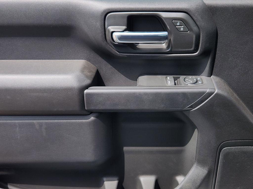 new 2025 Chevrolet Silverado 3500 car