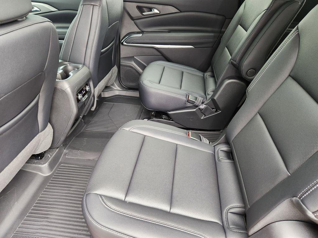 new 2026 Chevrolet Traverse car, priced at $43,774