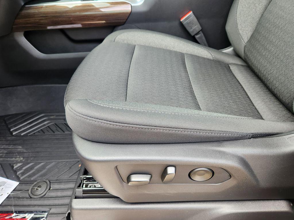 new 2026 Chevrolet Silverado 1500 car, priced at $50,087