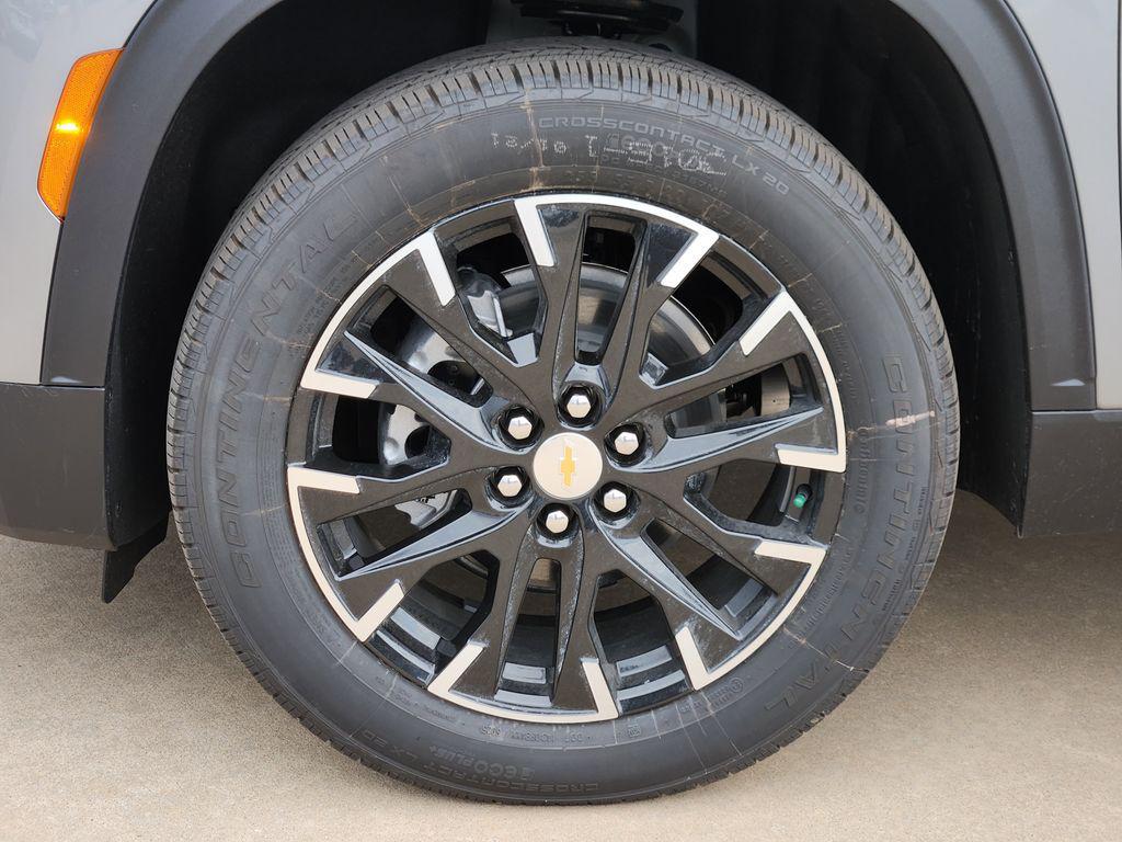 new 2026 Chevrolet Traverse car, priced at $46,766
