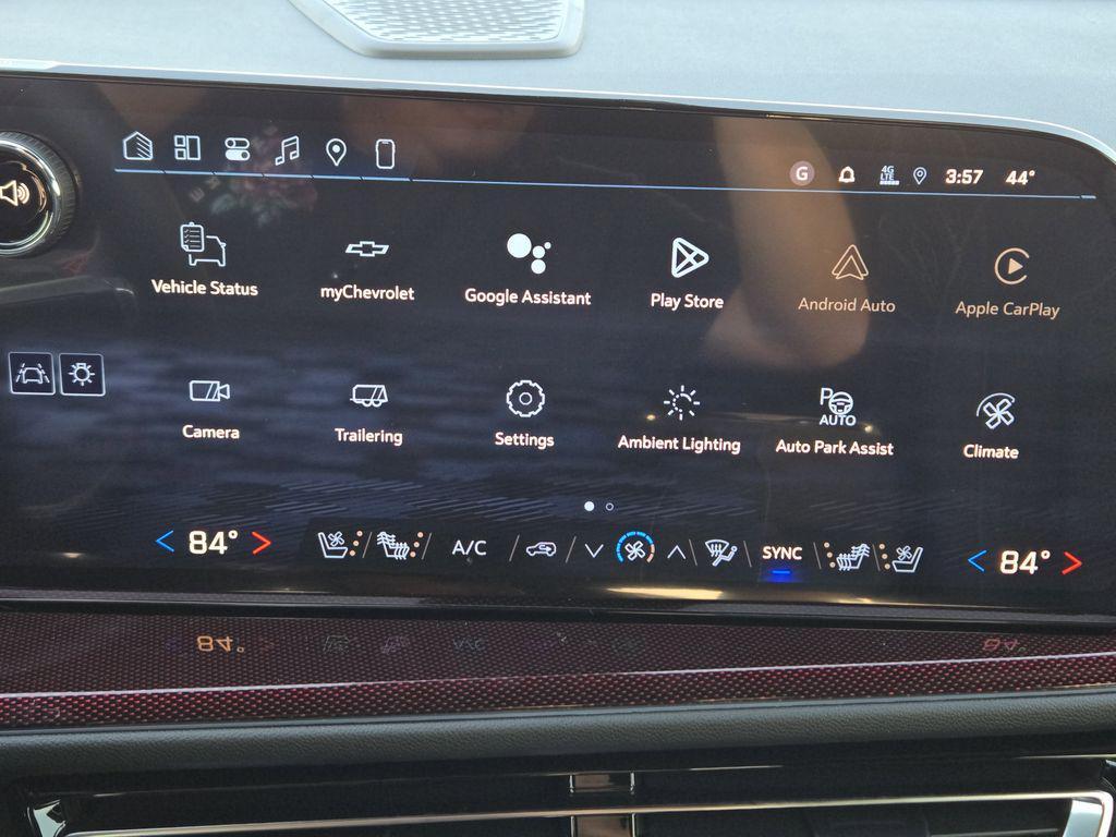 new 2026 Chevrolet Traverse car, priced at $53,817