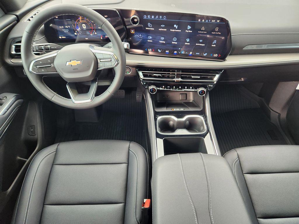 new 2026 Chevrolet Traverse car, priced at $43,301