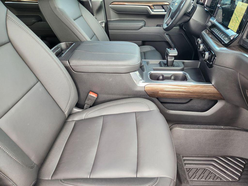 new 2026 Chevrolet Silverado 1500 car, priced at $52,014