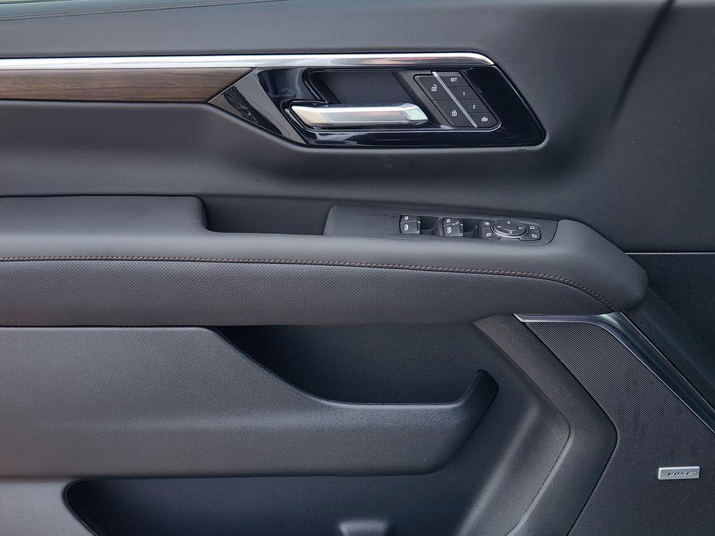 new 2026 Chevrolet Suburban car, priced at $91,993