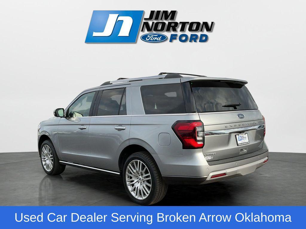 used 2024 Ford Expedition car, priced at $51,581