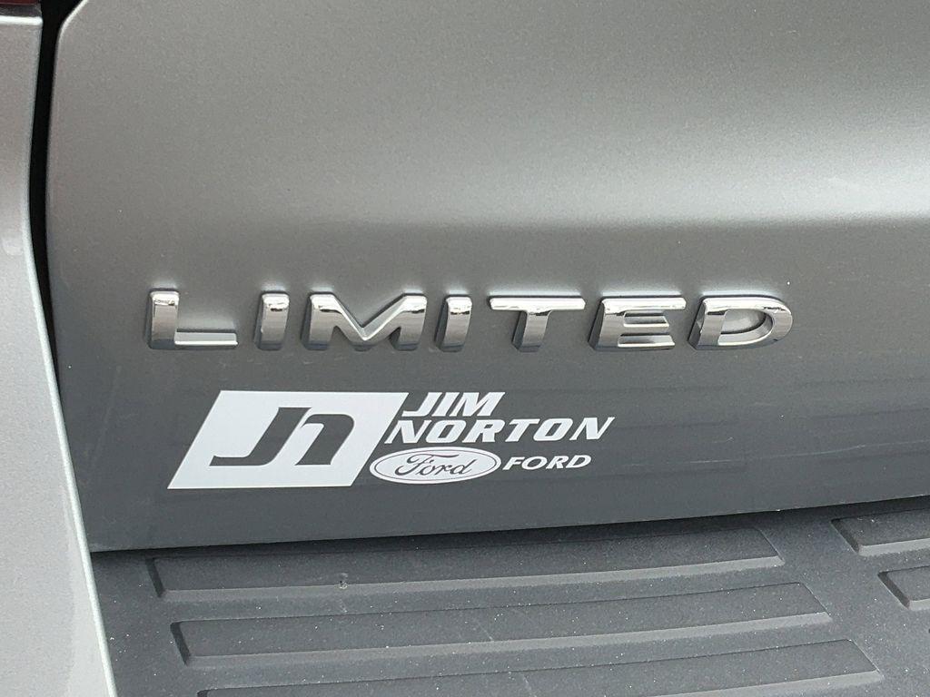 used 2024 Ford Expedition car, priced at $51,581