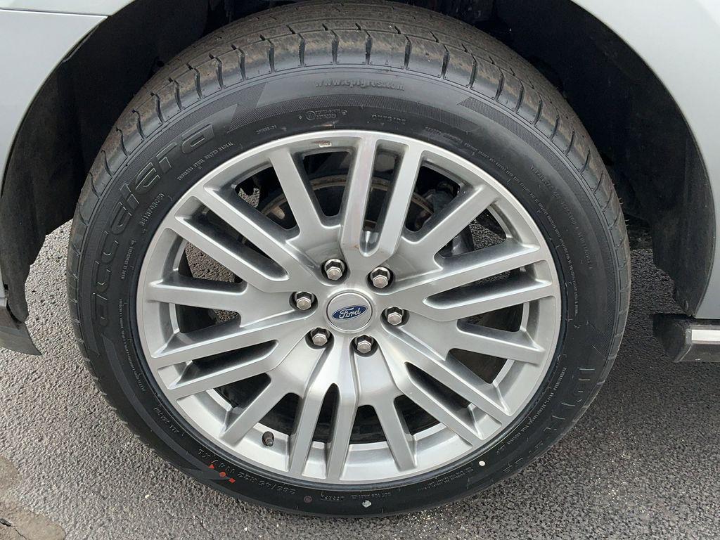 used 2024 Ford Expedition car, priced at $51,581