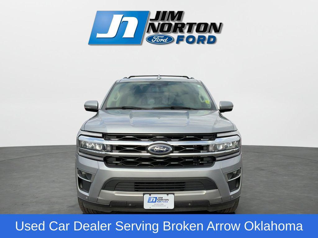 used 2024 Ford Expedition car, priced at $51,581