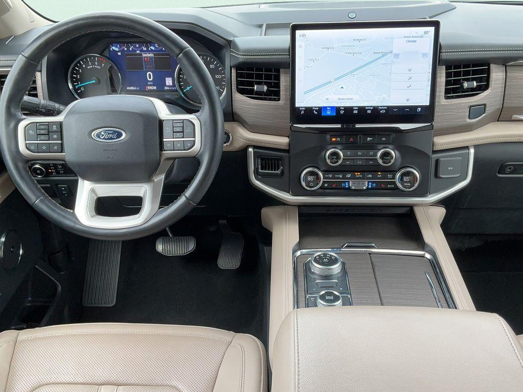 used 2024 Ford Expedition car, priced at $51,581