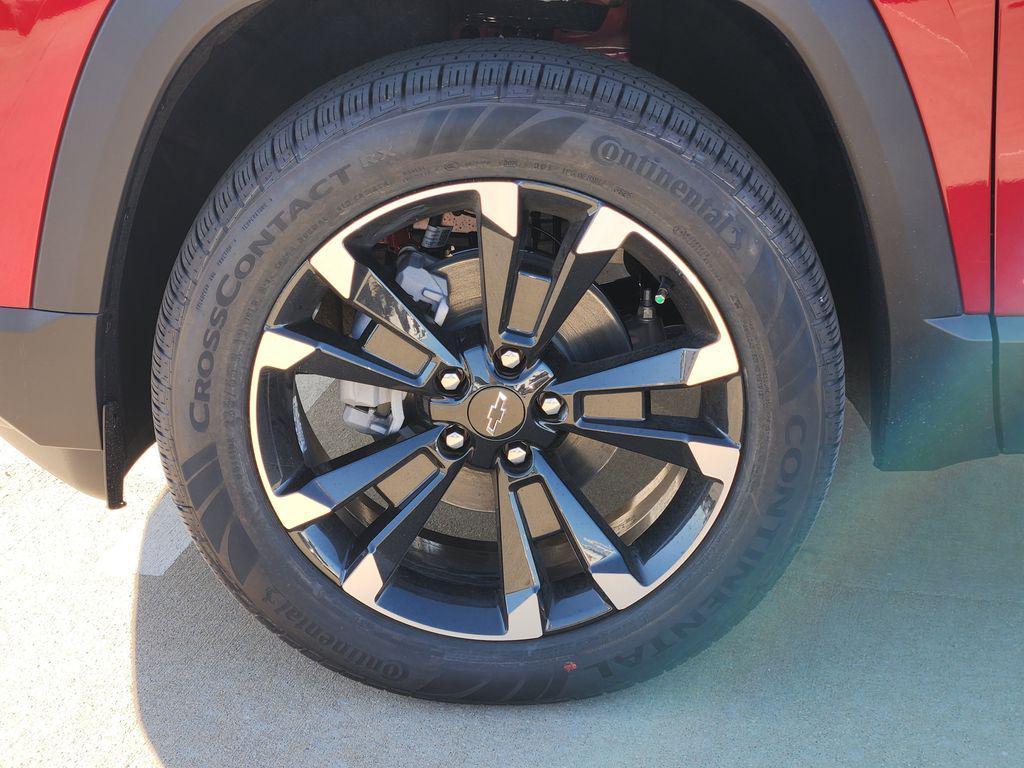 new 2026 Chevrolet Equinox car, priced at $33,345