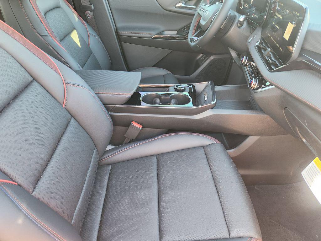 new 2026 Chevrolet Equinox car, priced at $33,345