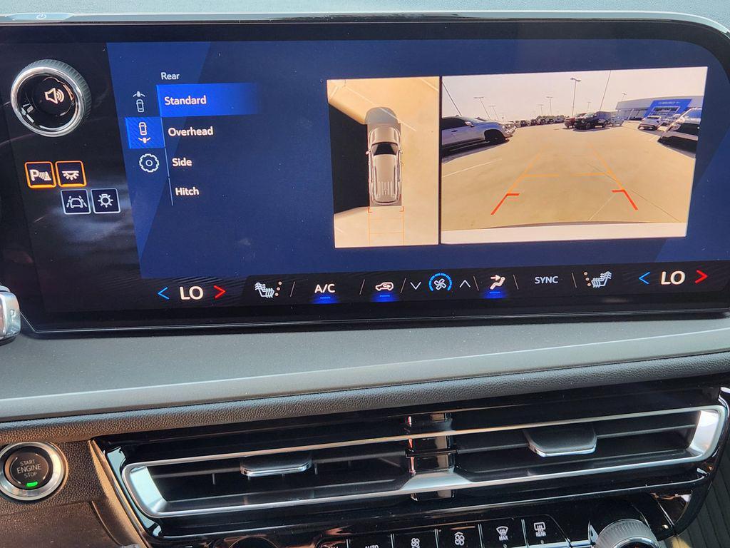 new 2026 Chevrolet Traverse car, priced at $42,208