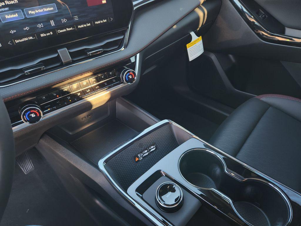 new 2026 Chevrolet Equinox car, priced at $32,171