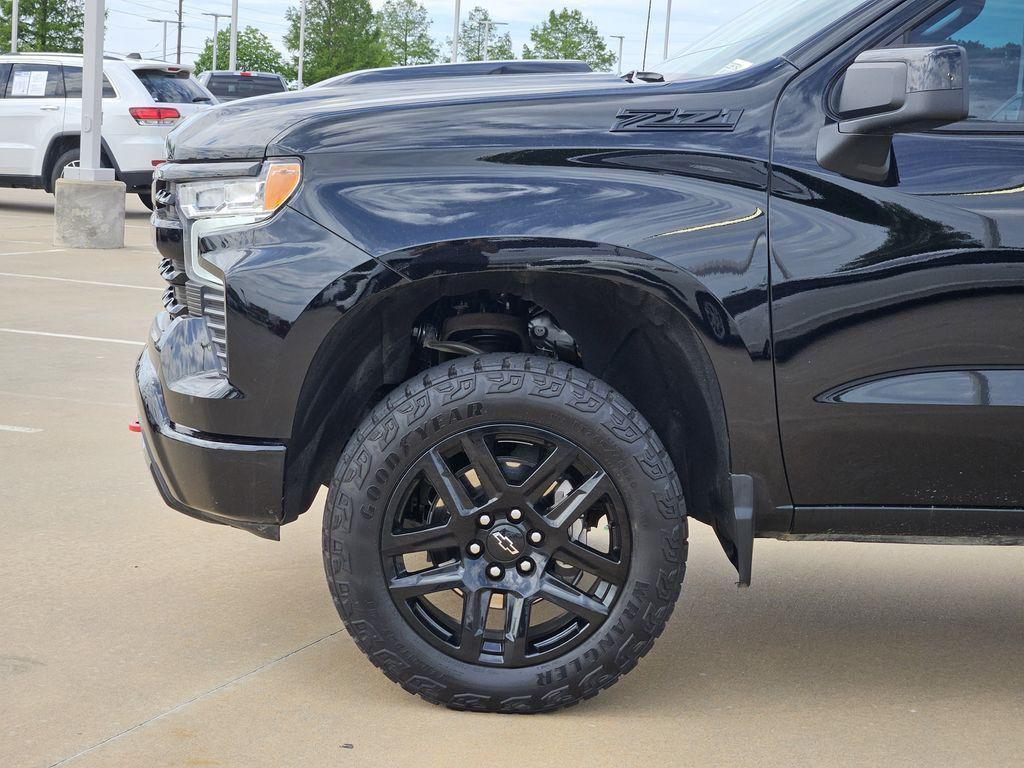 used 2025 Chevrolet Silverado 1500 car, priced at $52,900