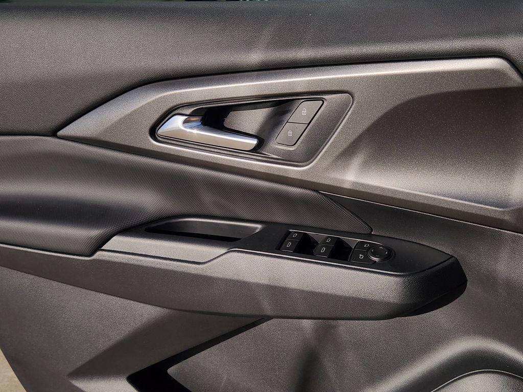 new 2026 Chevrolet Equinox EV car, priced at $27,914