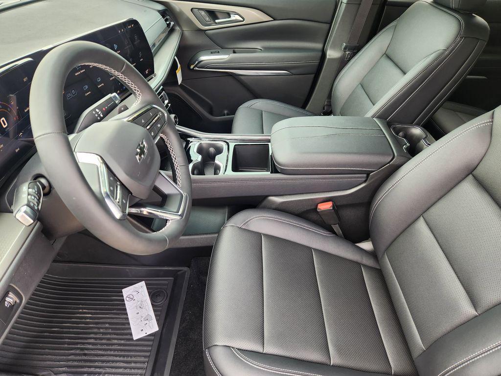 new 2026 Chevrolet Traverse car, priced at $46,170