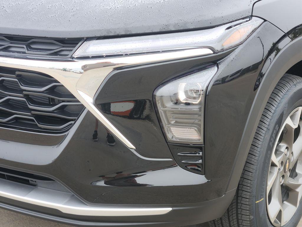 new 2026 Chevrolet Trax car, priced at $26,346