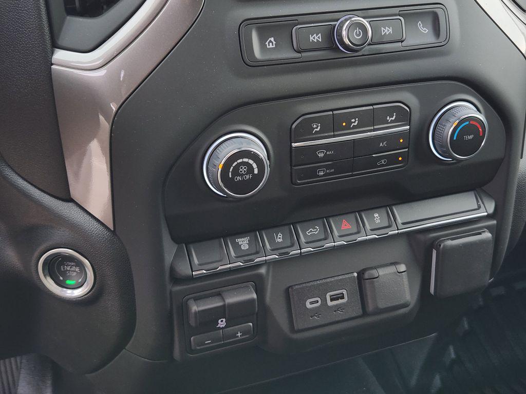 new 2025 Chevrolet Silverado 2500 car, priced at $62,014