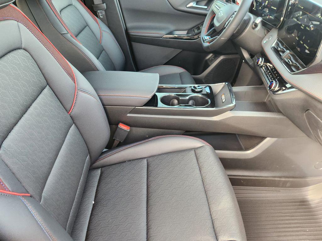 new 2026 Chevrolet Equinox car, priced at $32,940