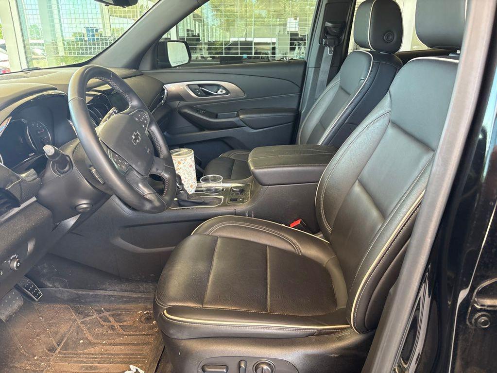 used 2023 Chevrolet Traverse car, priced at $35,404
