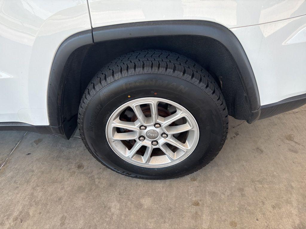 used 2018 Jeep Grand Cherokee car, priced at $14,374
