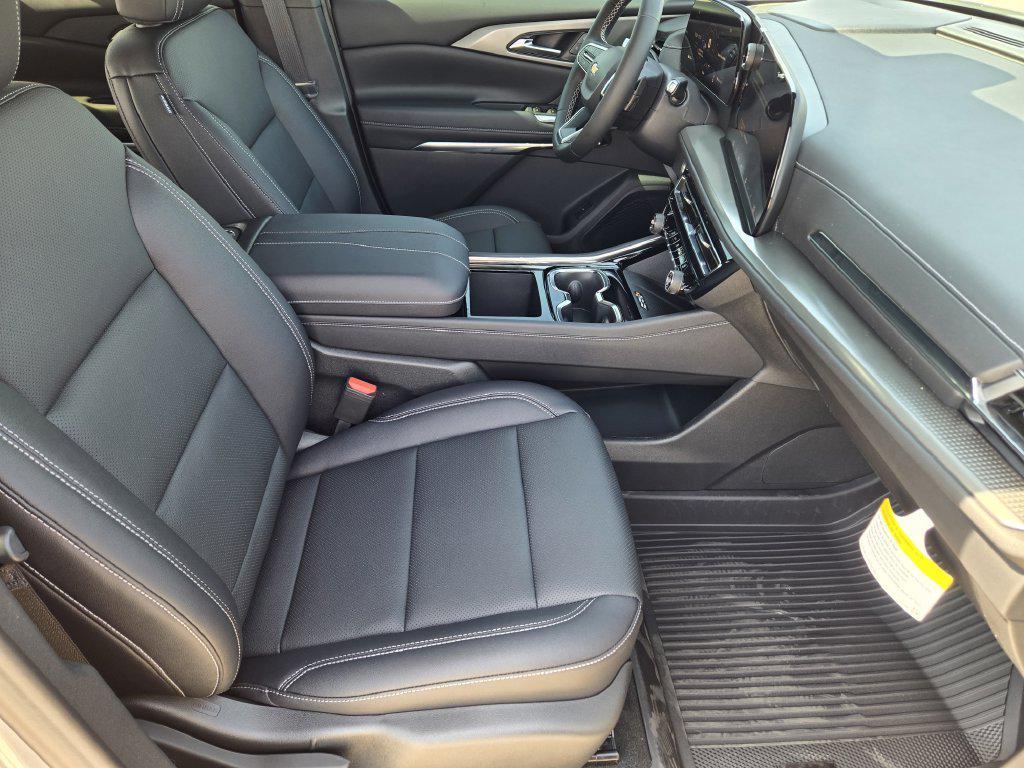 new 2026 Chevrolet Traverse car, priced at $47,444