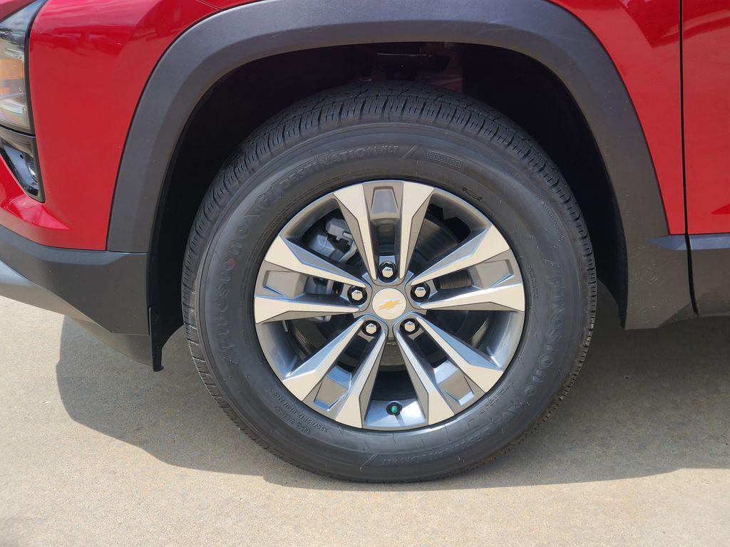 new 2026 Chevrolet Equinox car, priced at $33,326