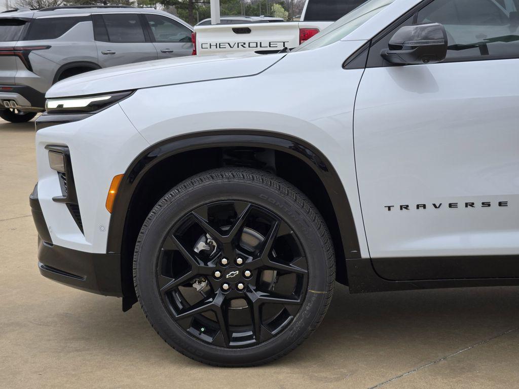 new 2026 Chevrolet Traverse car, priced at $56,090