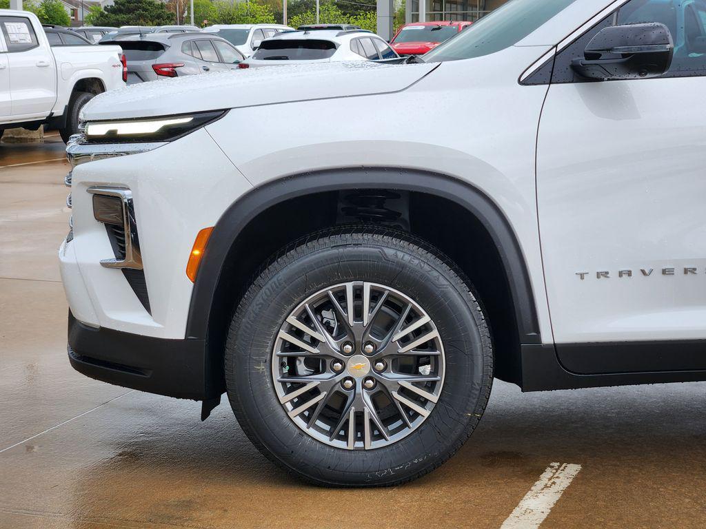 new 2026 Chevrolet Traverse car, priced at $44,753
